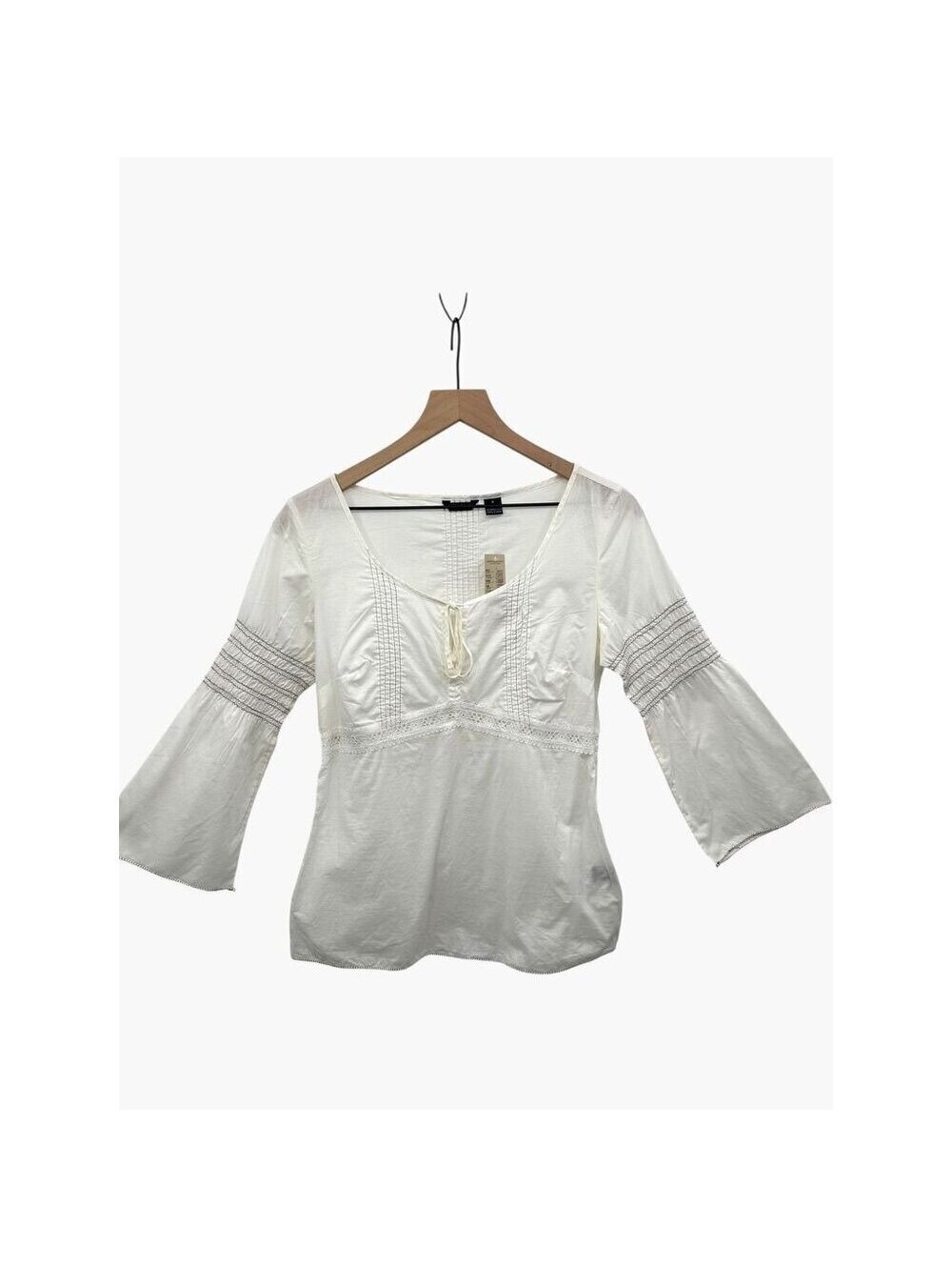 American Eagle Outfitters Womens White Peasant Top With Smocked Sleeves & Lace